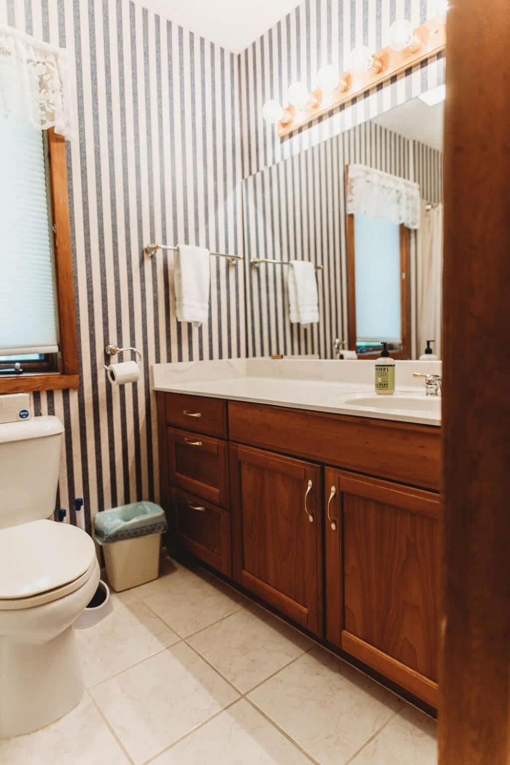 Top Floor Luxury, Sauna, Private Pool, Lake Bellaire Beach, 5 Beds, 4 Full Bath Buitenkant foto