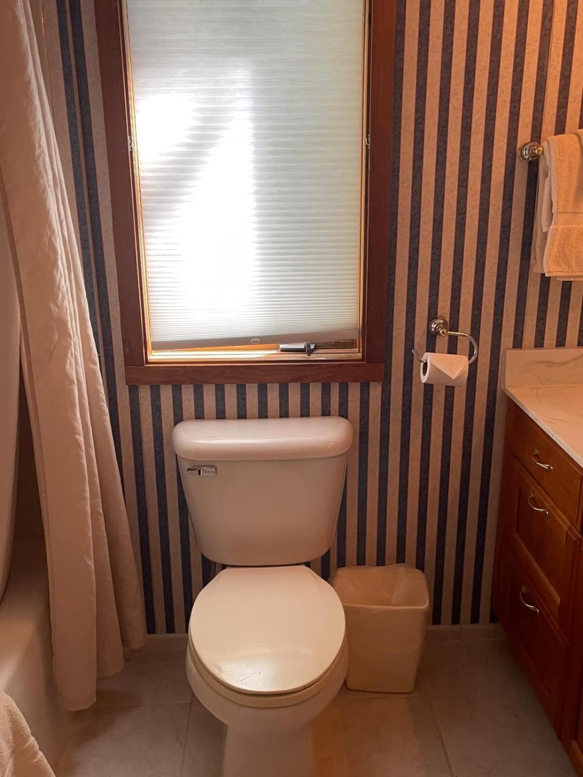 Top Floor Luxury, Sauna, Private Pool, Lake Bellaire Beach, 5 Beds, 4 Full Bath Buitenkant foto
