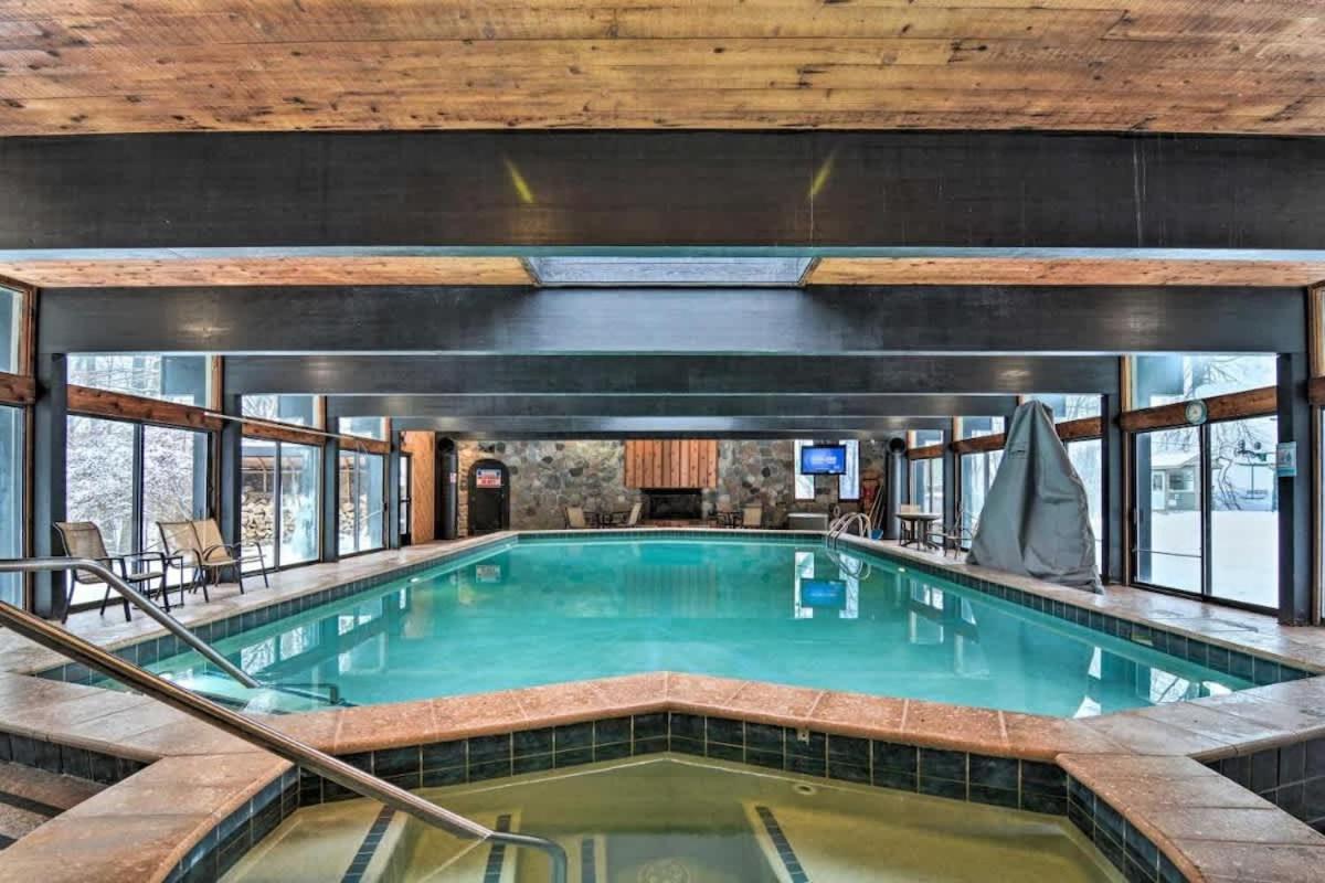 Top Floor Luxury, Sauna, Private Pool, Lake Bellaire Beach, 5 Beds, 4 Full Bath Buitenkant foto