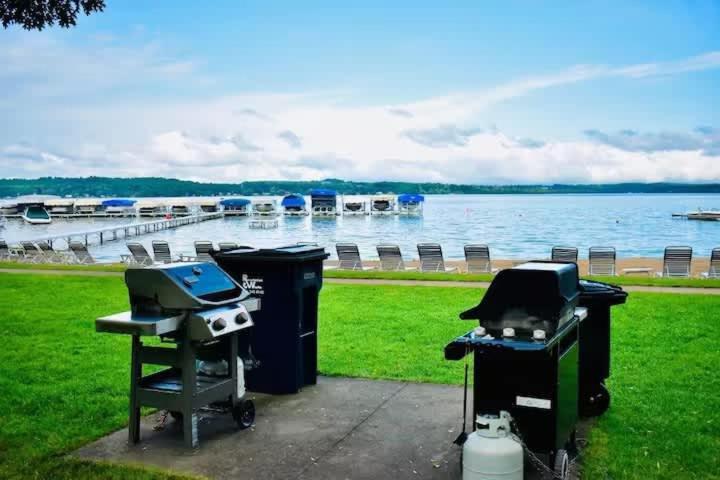 Top Floor Luxury, Sauna, Private Pool, Lake Bellaire Beach, 5 Beds, 4 Full Bath Buitenkant foto